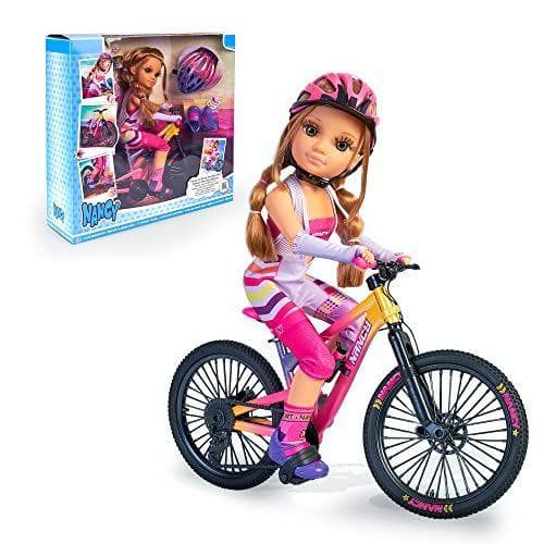 Nancy - Un día de Mountain Bike, muñeca articulada 