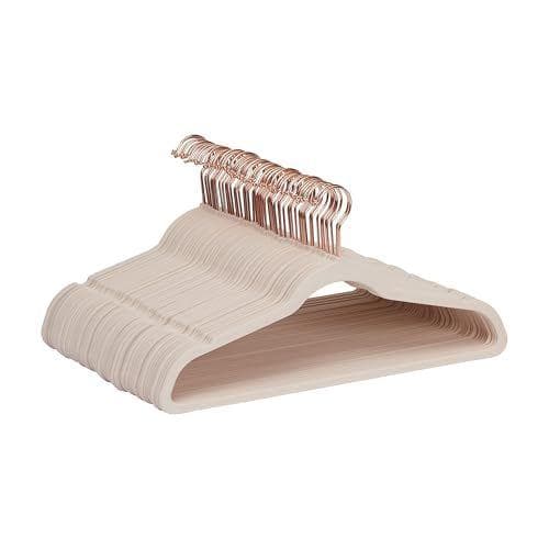 Amazon Basics - Paquete de 50 perchas para ropa